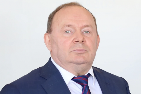 В Новосибирске задержали экс-сенатора Совфеда, которого заподозрили в продаже должности