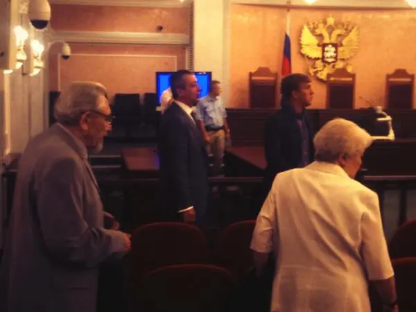 Родители Михаила Ходорковского пришли в Верховный суд